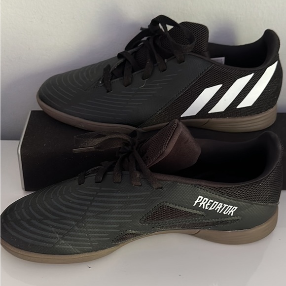 Adidas Predator indoor soccer Junior - Picture 2 of 2